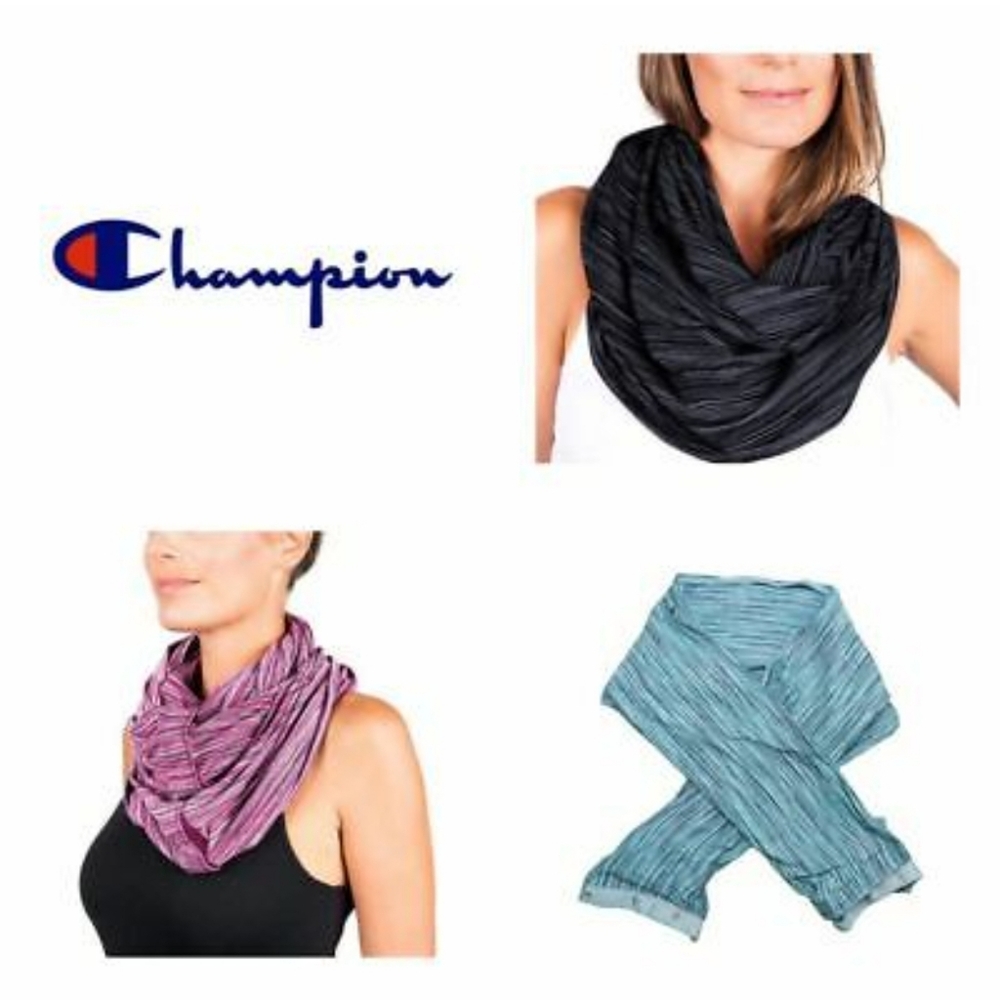 Champion Women's Lightweight Snap Scarf